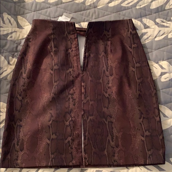 Retro Snake print skirt -size 6 - Picture 3 of 5
